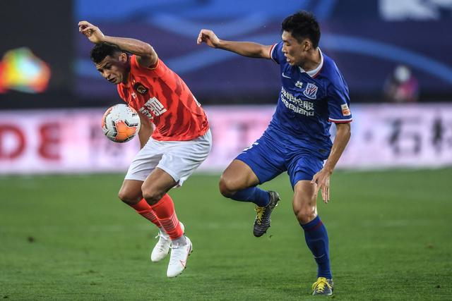 杜兰特23分詹姆斯21+9 美国男篮大胜塞尔维亚